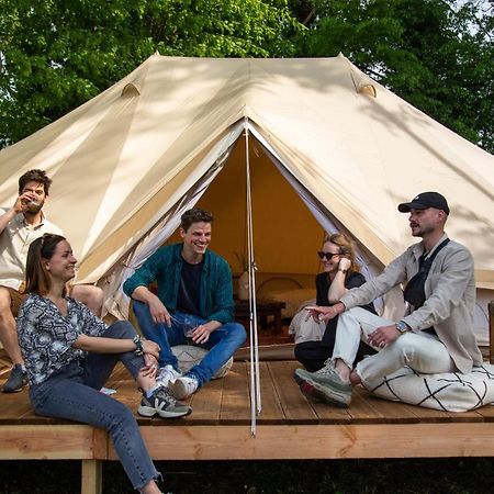 Domaine De Cherimont - Logement Insolite En Groupe Andenne Eksteriør bilde